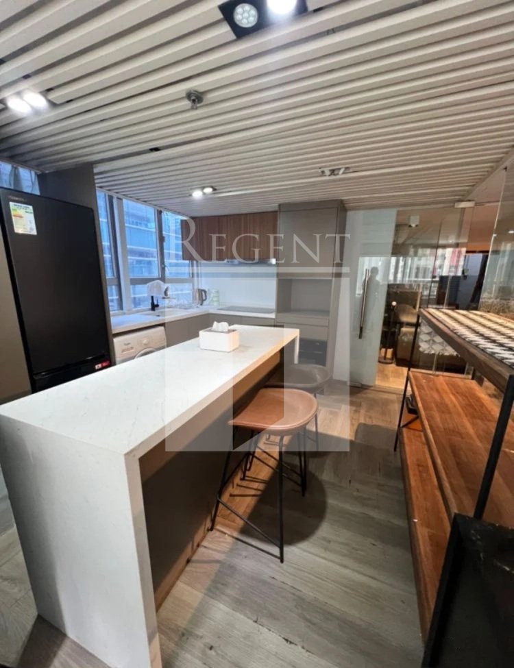 HI-TECH INDUSTRIAL CENTRE BLOCK B (嘉力工業中心 B座)-C0730121